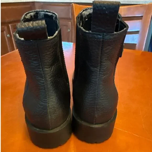 Cole Haan Women's Leather Waterproof Booties Chelsea Boots Size 7 Medium - Picture 5 of 8